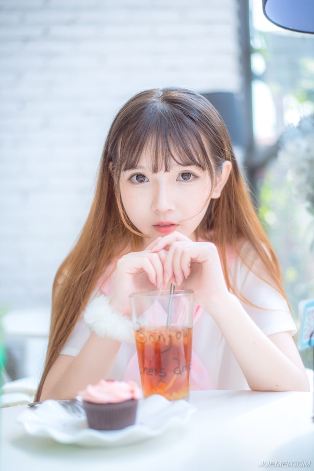 这个世界就这么不完美。你想得到些什么就不得不失去些什么。